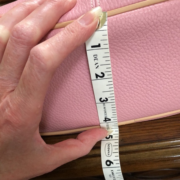 NEW Dooney and Bourke Medium Hobo Purse. Color:Pink. - Picture 4 of 16